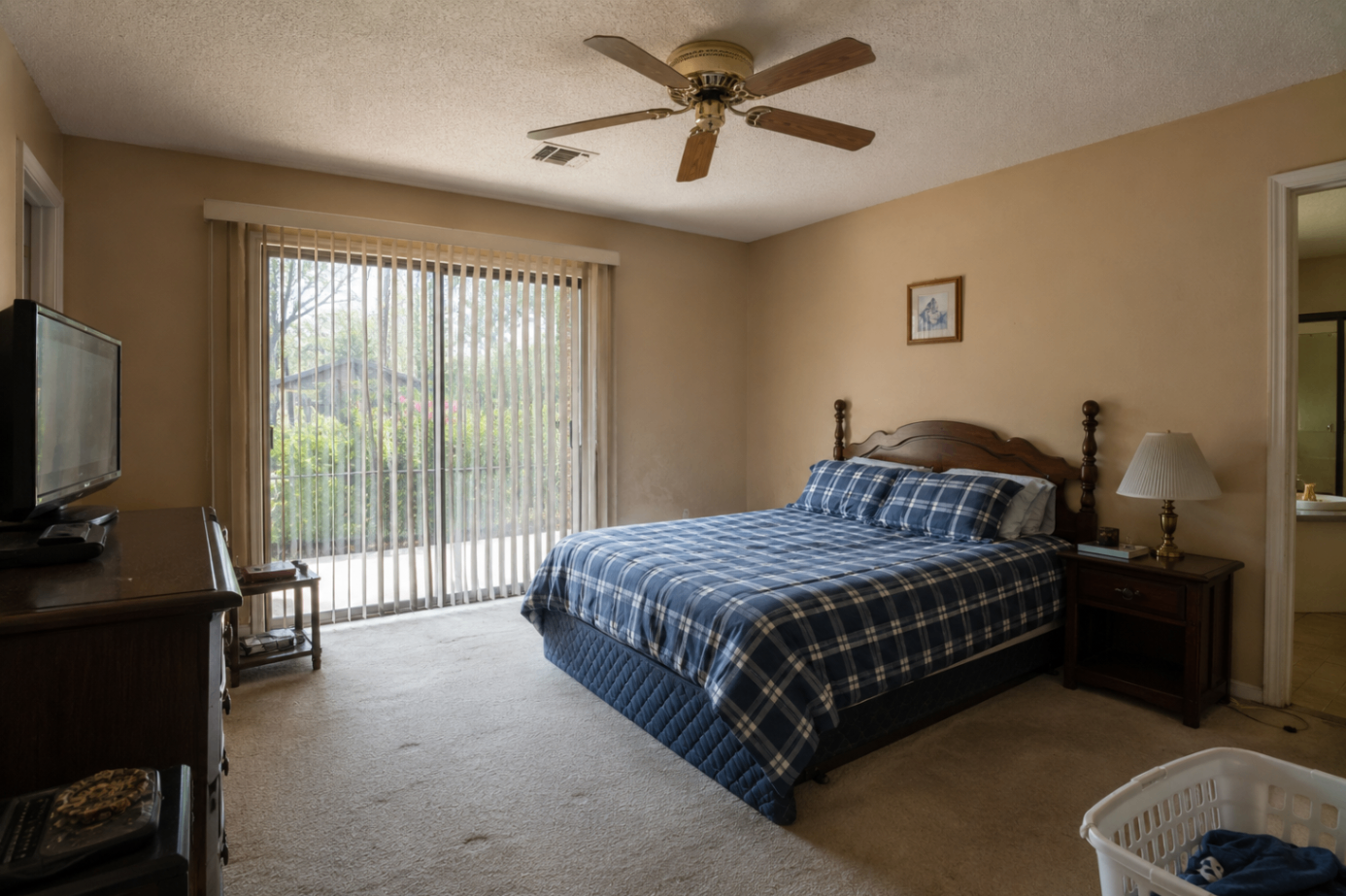 Primary Bedroom Remodel before renovation